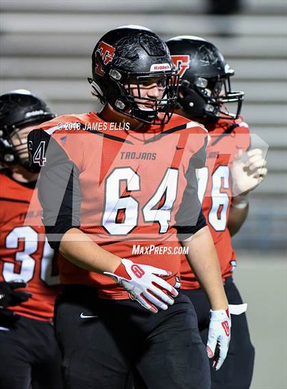 Thumbnail 3 in West vs. Little River Academy (UIL 3A-1 Region III  Bi-District Final) photogallery.
