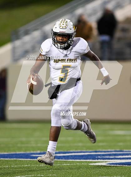Thumbnail 3 in West vs. Little River Academy (UIL 3A-1 Region III  Bi-District Final) photogallery.