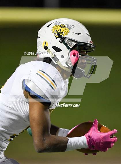 Thumbnail 3 in West vs. Little River Academy (UIL 3A-1 Region III  Bi-District Final) photogallery.