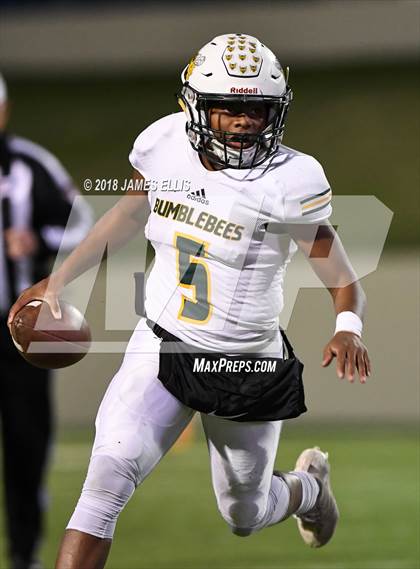 Thumbnail 3 in West vs. Little River Academy (UIL 3A-1 Region III  Bi-District Final) photogallery.