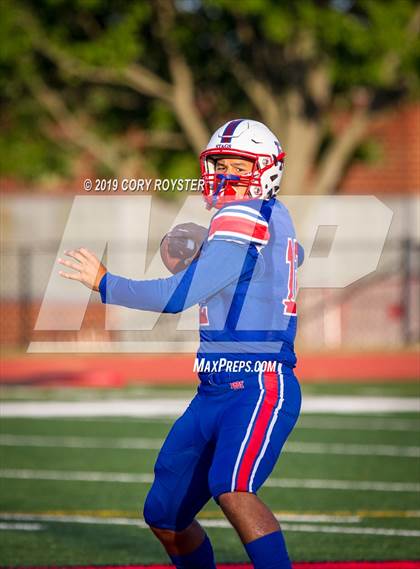 Thumbnail 3 in Imhotep Charter @ DeMatha photogallery.