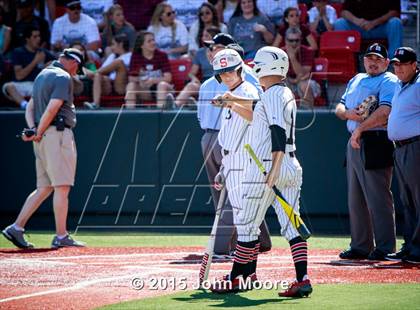 Thumbnail 3 in Shallowater vs Littlefield (UIL 3A Regional Final) photogallery.