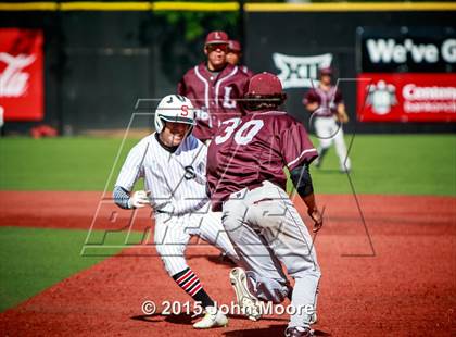 Thumbnail 3 in Shallowater vs Littlefield (UIL 3A Regional Final) photogallery.