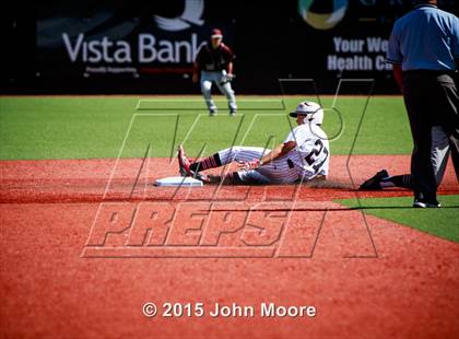 Thumbnail 3 in Shallowater vs Littlefield (UIL 3A Regional Final) photogallery.