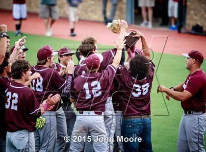 Thumbnail 1 in Shallowater vs Littlefield (UIL 3A Regional Final) photogallery.