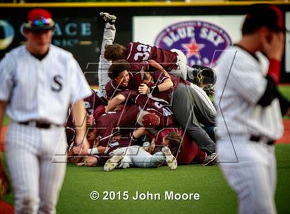 Thumbnail 1 in Shallowater vs Littlefield (UIL 3A Regional Final) photogallery.