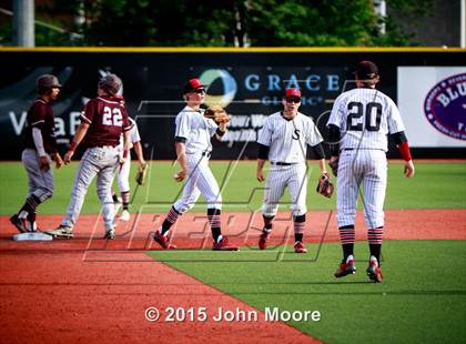 Thumbnail 2 in Shallowater vs Littlefield (UIL 3A Regional Final) photogallery.