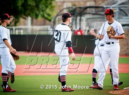Thumbnail 1 in Shallowater vs Littlefield (UIL 3A Regional Final) photogallery.