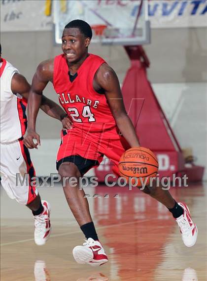 Thumbnail 2 in Manvel vs. Bellaire (McDonald's Texas Invitational)  photogallery.