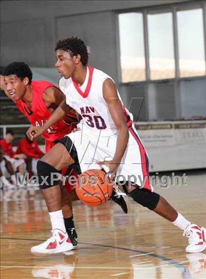 Thumbnail 1 in Manvel vs. Bellaire (McDonald's Texas Invitational)  photogallery.
