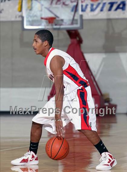 Thumbnail 1 in Manvel vs. Bellaire (McDonald's Texas Invitational)  photogallery.
