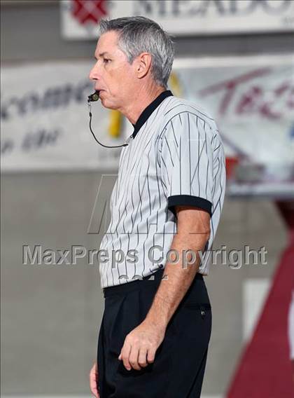 Thumbnail 2 in Manvel vs. Bellaire (McDonald's Texas Invitational)  photogallery.