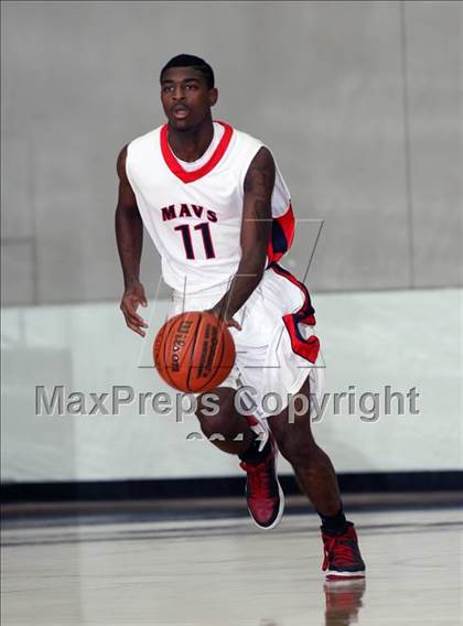 Thumbnail 3 in Manvel vs. Bellaire (McDonald's Texas Invitational)  photogallery.