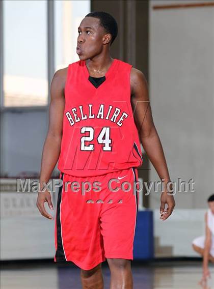 Thumbnail 2 in Manvel vs. Bellaire (McDonald's Texas Invitational)  photogallery.