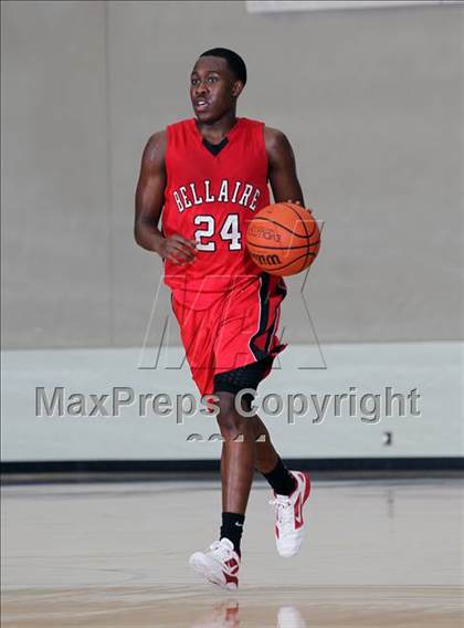 Thumbnail 2 in Manvel vs. Bellaire (McDonald's Texas Invitational)  photogallery.