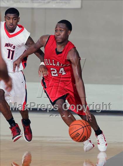 Thumbnail 3 in Manvel vs. Bellaire (McDonald's Texas Invitational)  photogallery.