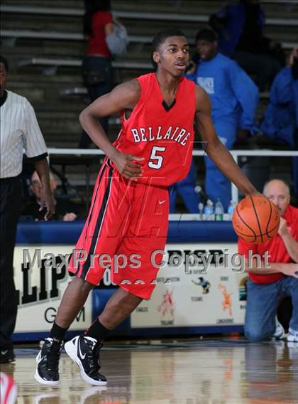 Thumbnail 2 in Manvel vs. Bellaire (McDonald's Texas Invitational)  photogallery.