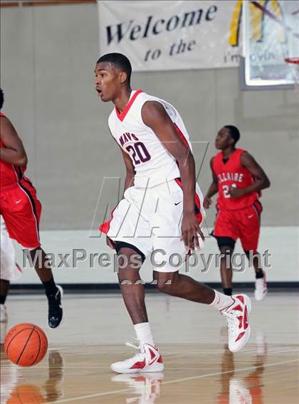 Thumbnail 1 in Manvel vs. Bellaire (McDonald's Texas Invitational)  photogallery.