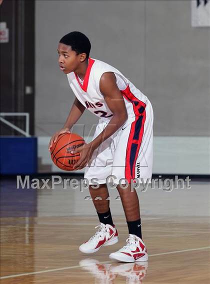 Thumbnail 3 in Manvel vs. Bellaire (McDonald's Texas Invitational)  photogallery.