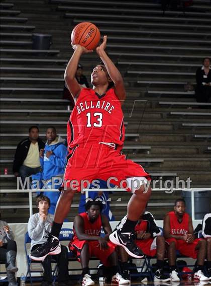 Thumbnail 1 in Manvel vs. Bellaire (McDonald's Texas Invitational)  photogallery.