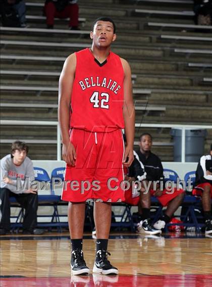 Thumbnail 1 in Manvel vs. Bellaire (McDonald's Texas Invitational)  photogallery.