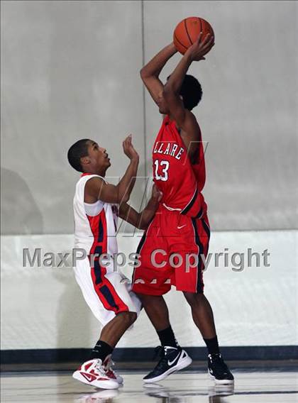 Thumbnail 2 in Manvel vs. Bellaire (McDonald's Texas Invitational)  photogallery.
