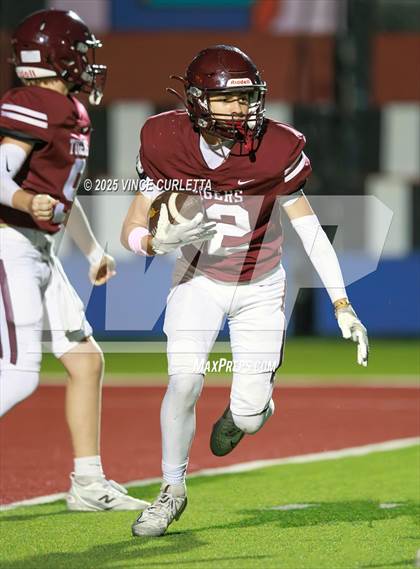 Thumbnail 3 in FR: Lake Travis @ Dripping Springs (Freshman White) photogallery.