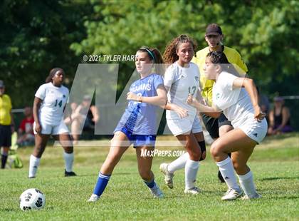 Thumbnail 2 in Indianapolis Bishop Chatard vs. Lawrence North (Plainfield Invite Game #1) photogallery.