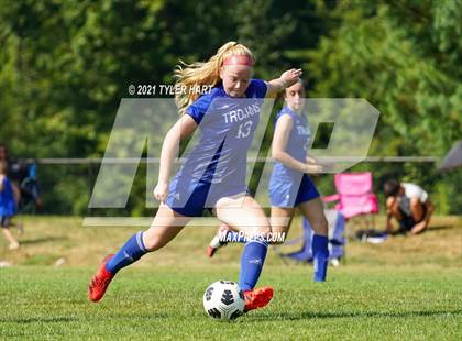 Thumbnail 2 in Indianapolis Bishop Chatard vs. Lawrence North (Plainfield Invite Game #1) photogallery.