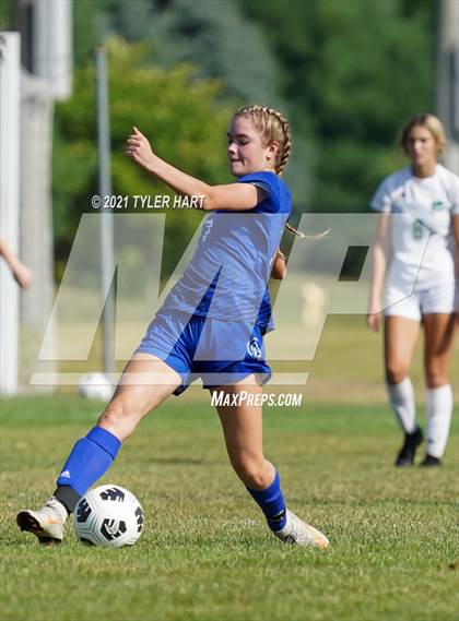 Thumbnail 1 in Indianapolis Bishop Chatard vs. Lawrence North (Plainfield Invite Game #1) photogallery.