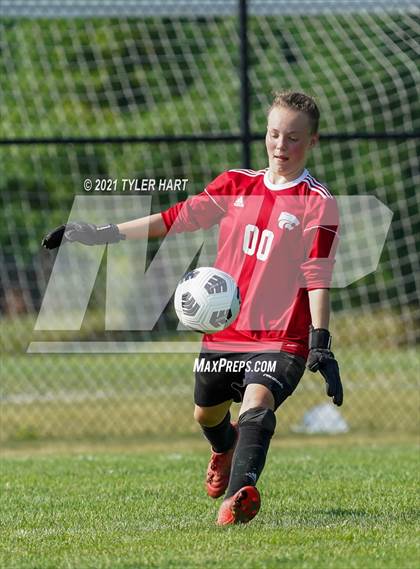 Thumbnail 2 in Indianapolis Bishop Chatard vs. Lawrence North (Plainfield Invite Game #1) photogallery.