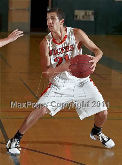 Thumbnail 3 in Roseville vs. Mira Loma (Mesa Verde Tournament) photogallery.