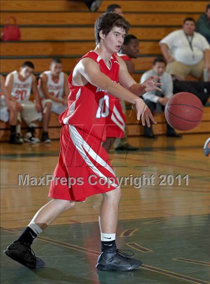 Thumbnail 1 in Roseville vs. Mira Loma (Mesa Verde Tournament) photogallery.