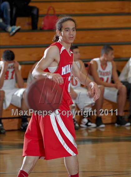 Thumbnail 3 in Roseville vs. Mira Loma (Mesa Verde Tournament) photogallery.
