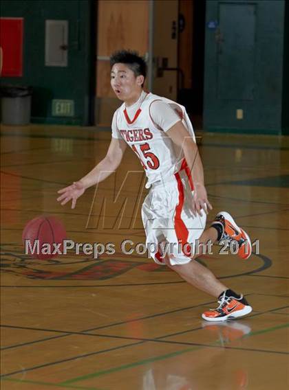 Thumbnail 3 in Roseville vs. Mira Loma (Mesa Verde Tournament) photogallery.