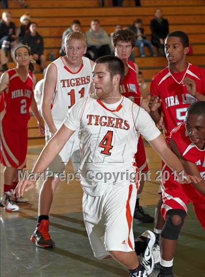 Thumbnail 3 in Roseville vs. Mira Loma (Mesa Verde Tournament) photogallery.