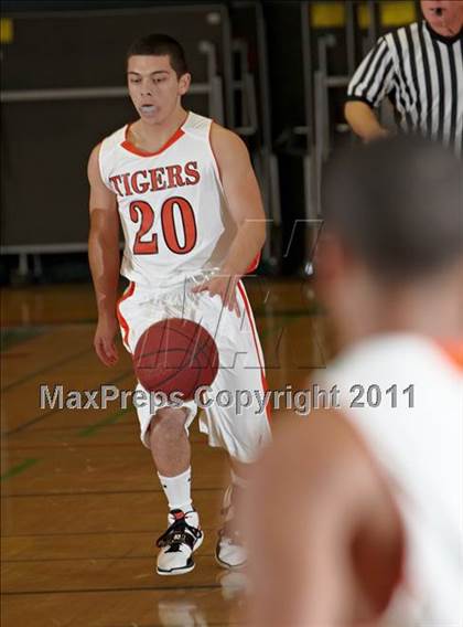 Thumbnail 1 in Roseville vs. Mira Loma (Mesa Verde Tournament) photogallery.