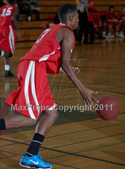 Thumbnail 1 in Roseville vs. Mira Loma (Mesa Verde Tournament) photogallery.