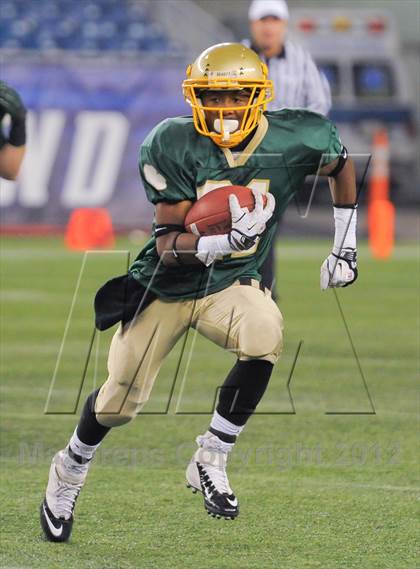 Thumbnail 3 in Bishop Feehan vs. Lynnfield (MIAA Division 3A East Final) photogallery.