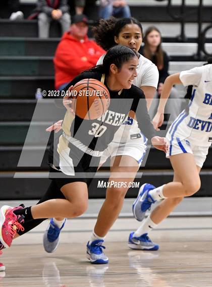 Thumbnail 1 in Pioneer vs. Davis (Steve Cauchi Ram Jam) photogallery.