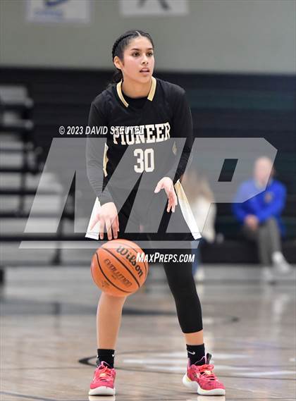 Thumbnail 2 in Pioneer vs. Davis (Steve Cauchi Ram Jam) photogallery.