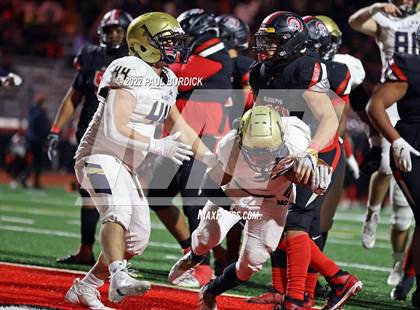 Thumbnail 3 in Aliquippa vs. Bishop McDevitt (PIAA 4A Championship) photogallery.