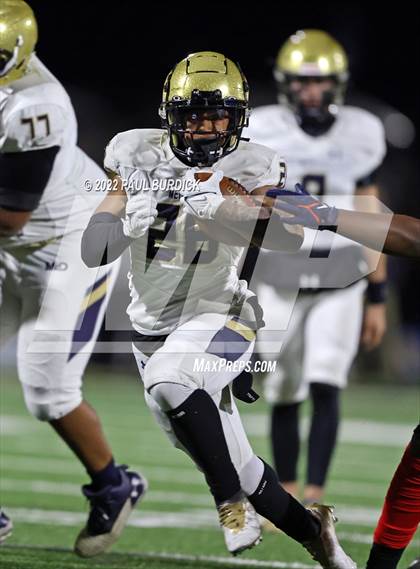 Thumbnail 3 in Aliquippa vs. Bishop McDevitt (PIAA 4A Championship) photogallery.