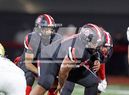 Thumbnail 3 in Aliquippa vs. Bishop McDevitt (PIAA 4A Championship) photogallery.
