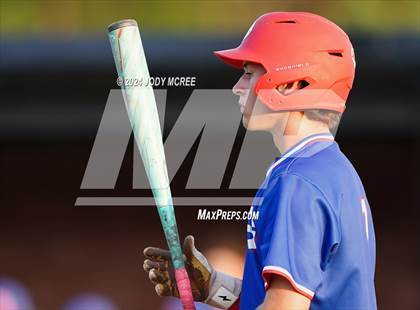 Thumbnail 1 in Grenada vs Center Hill (MHSAA 6A Round 2) photogallery.