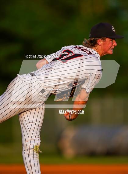 Thumbnail 1 in Grenada vs Center Hill (MHSAA 6A Round 2) photogallery.