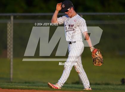 Thumbnail 2 in Grenada vs Center Hill (MHSAA 6A Round 2) photogallery.