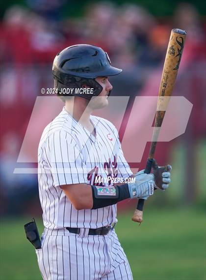 Thumbnail 1 in Grenada vs Center Hill (MHSAA 6A Round 2) photogallery.