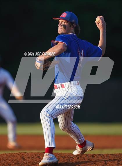 Thumbnail 3 in Grenada vs Center Hill (MHSAA 6A Round 2) photogallery.