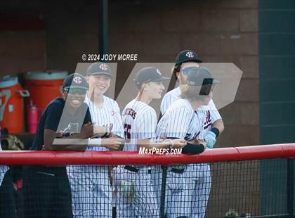 Thumbnail 1 in Grenada vs Center Hill (MHSAA 6A Round 2) photogallery.